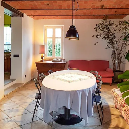 Pet Friendly In With Private Swimming Pool, Be Inside Or Outside *