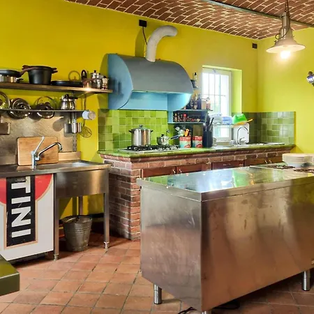 Nyaraló Pet Friendly In With Private Swimming Pool, Be Inside Or Outside