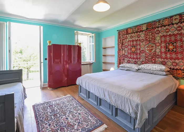Pet Friendly In With Private Swimming Pool, Be Inside Or Outside