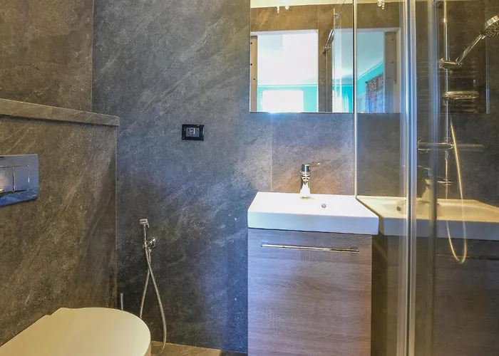 Feriehus Pet Friendly In With Private Swimming Pool, Be Inside Or Outside *